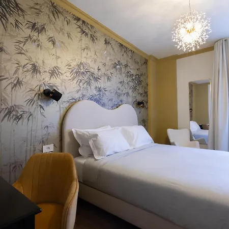 Ugo Hotel